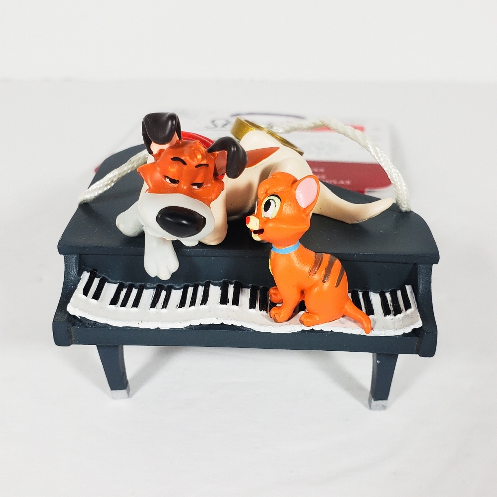 Disney Oliver and Company Sketchbook Ornament Legacy Series 35 Years NEW